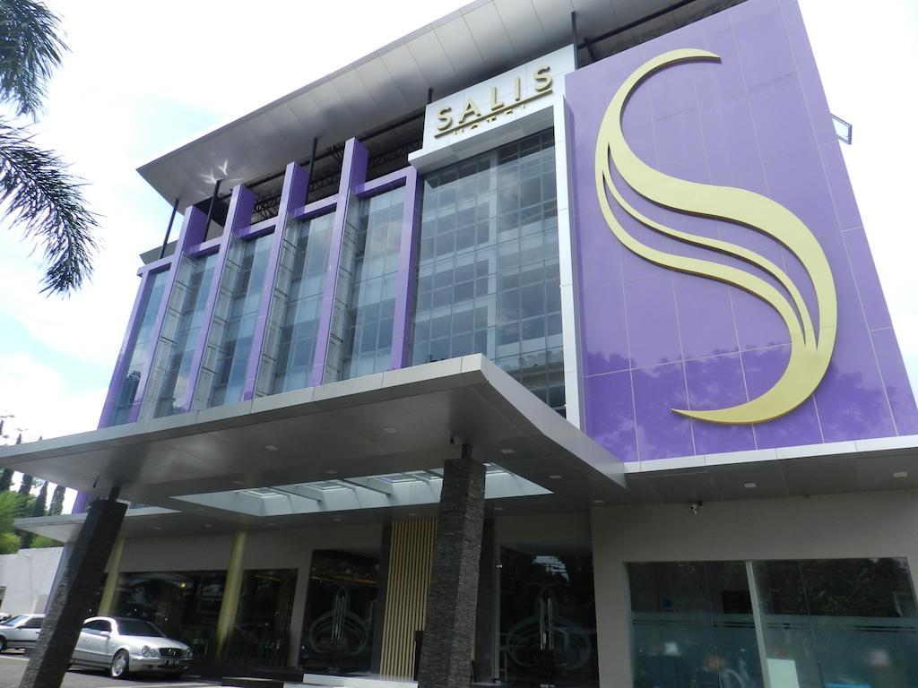Salis Hotel Bandung Exterior photo